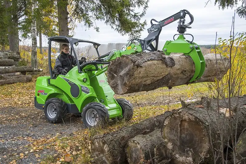Chwytak do drewna do koparki, ciągnika, ładowarki skid steer, używany chwytak do drewna