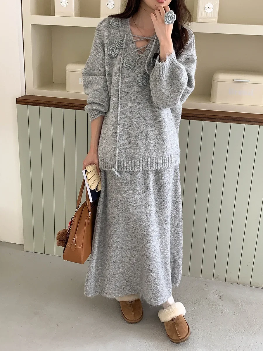 

Winter 2025 Women's Casual Loose Flower Lace-Up Sweater And Skirt Set Comfortable Pre-Washed Soft Fabric Clothing
