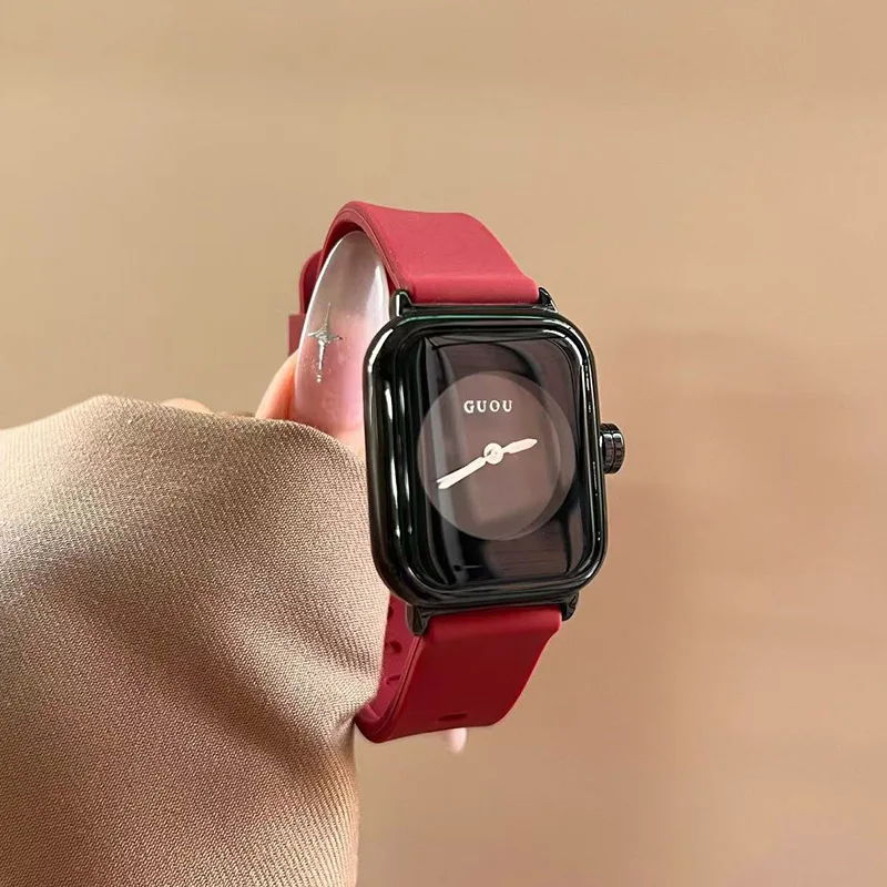 New Sporty Silicone Strap Women'S Watch Square, Simple And Stylish Watch, Women'S Gift, Quartz Fashion Watch, Women'S Accessory.