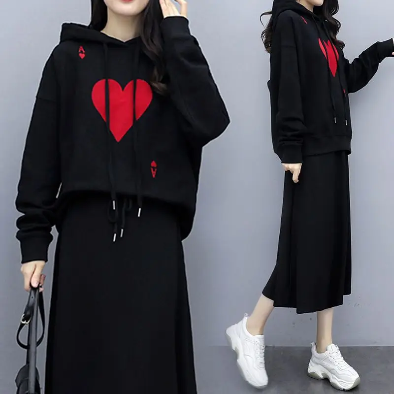 

Women's Spring Autumn Casual Sweatshirts Skirts Two Piece Set Lady Sporty Heart Hooded Tops Half Skirt Outfits Black Clothing