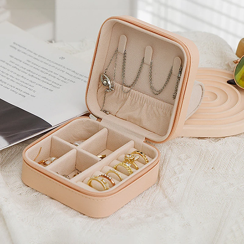 Einfache und tragbare Reise-Schmuckaufbewahrungsbox für Armbänder, Ohrringe, Ringe und Ohrstecker – Detail 32