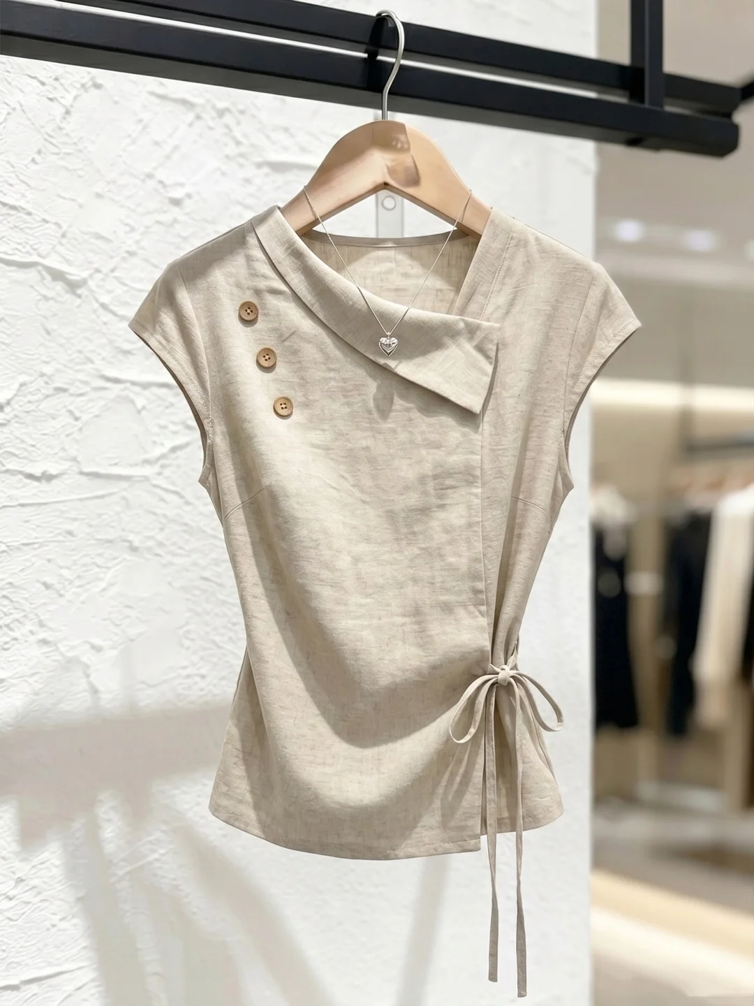 Summer 2026 Women's Belted Shirt Tie Waist Korean Style Straight Cut Versatile Ageless High-End Feeling Top Silk Material