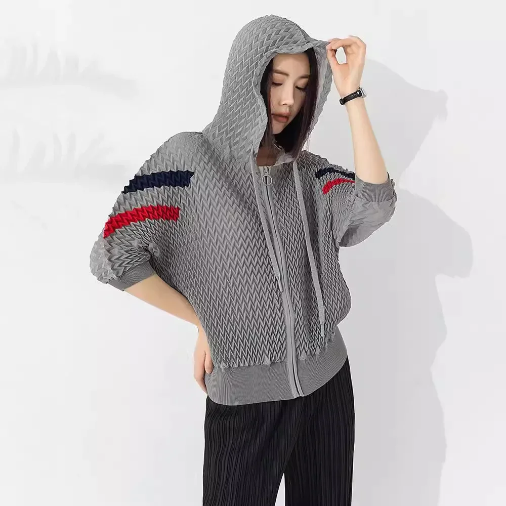 Miyake Pleated Color Block Wave Pleated Hooded Top Women's Casual All-match Zipper Cardigan Sweatshirt Jacket