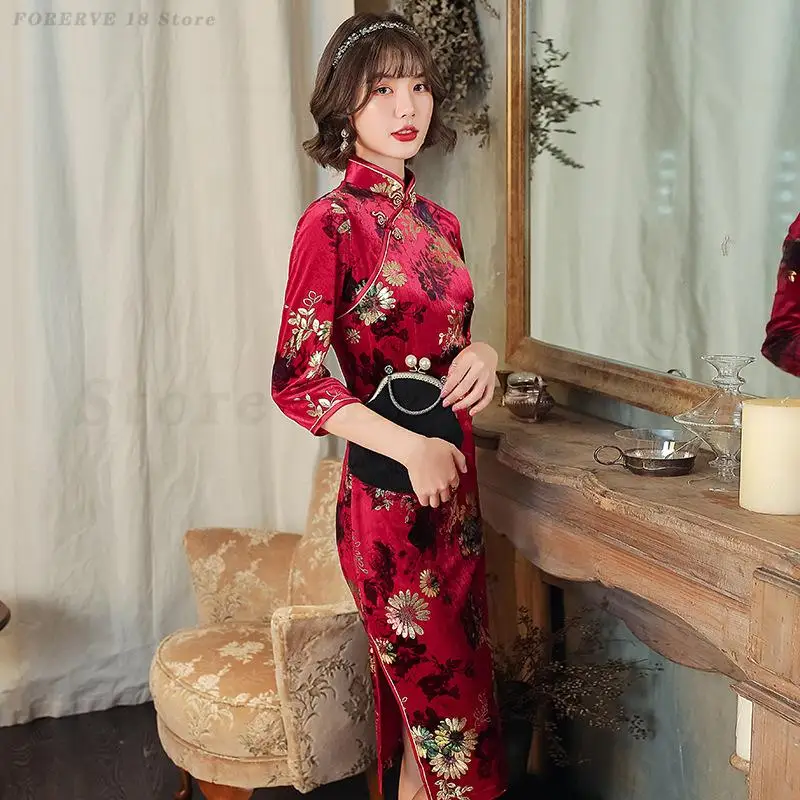 فستان جديد على الطراز الصيني فستان مخملي مطبوع شيونغسام نسائي مثير سبليت تشيباو خريفي قطيفة فساتين تقليدية للحفلات المسائية