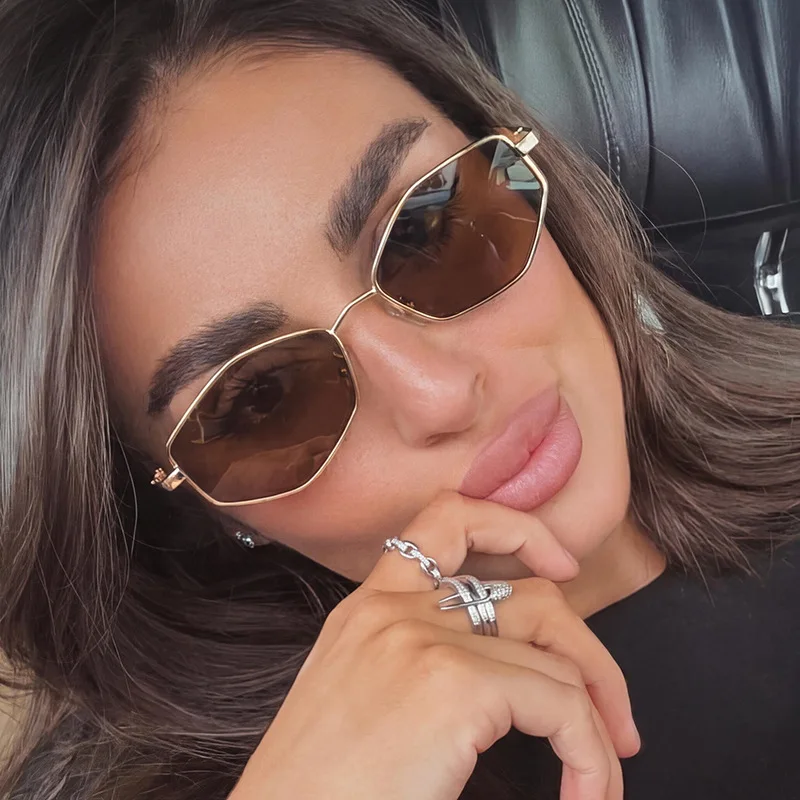 2026 New Vintage Fashion Hexagon Sunglasses Women Luxury Brand Sexy Punk Rhombus Sun Glasses For Lady Metal Frame Eyewear Shades