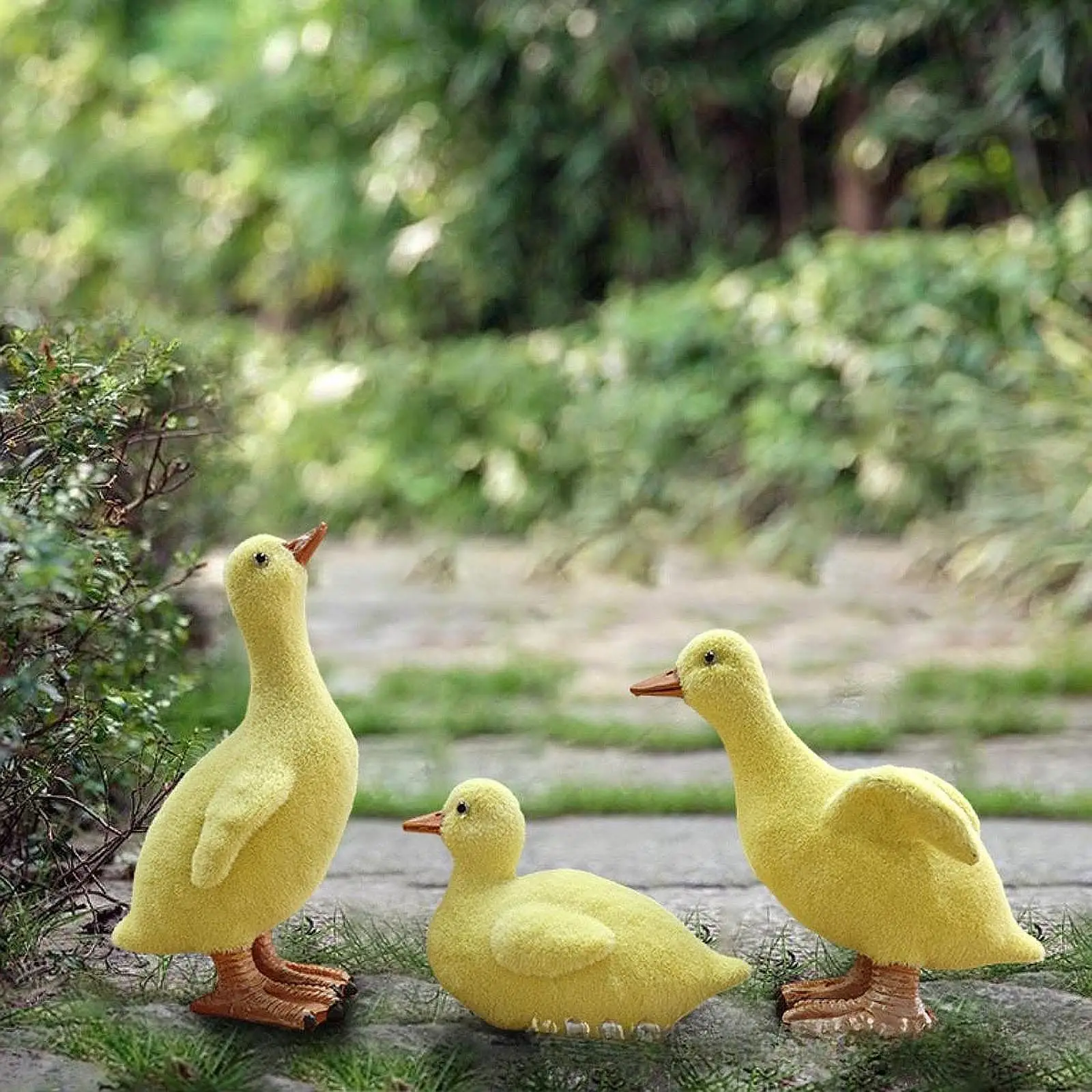 

3x Garden Duck Statues Collectible Realistic Party Favors Yard Art Lawn Ornaments for Shelf Desktop Patio Living Room Farmhouse
