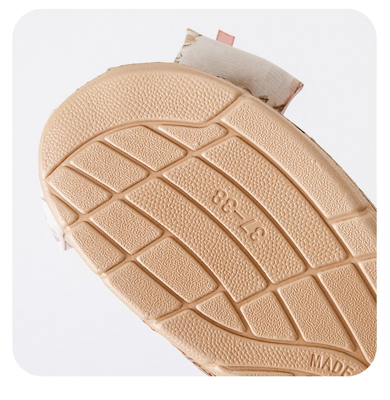 Rattan-Hausschuhe mit Fliege – niedliche Hausschuhe im koreanischen Stil, rutschfeste, atmungsaktive Innensandalen mit weicher Sohle für den Sommer – Detail 6