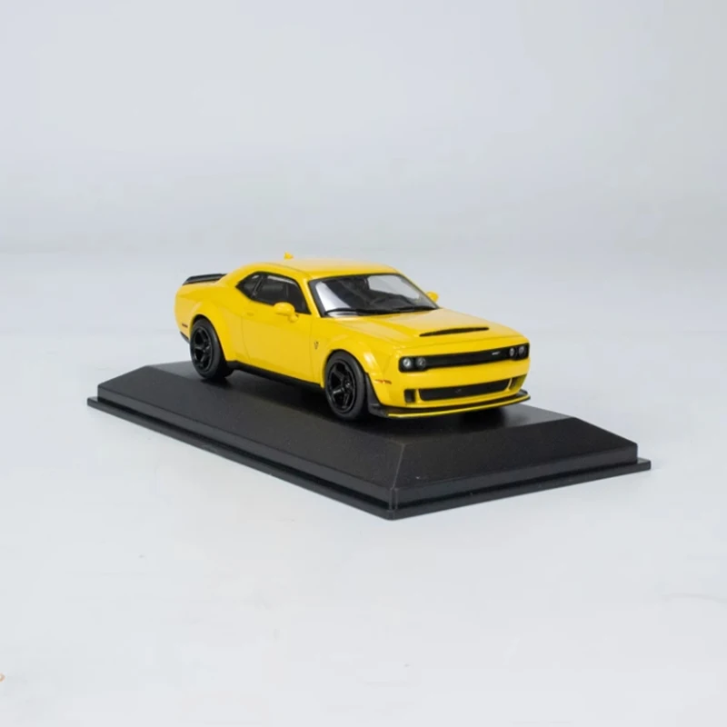 

Литой под давлением оригинальный масштаб 1:43 CHALLENGER SRT DEMON модель из сплава, имитация украшения, коллекция сувениров для хобби, статический дисплей