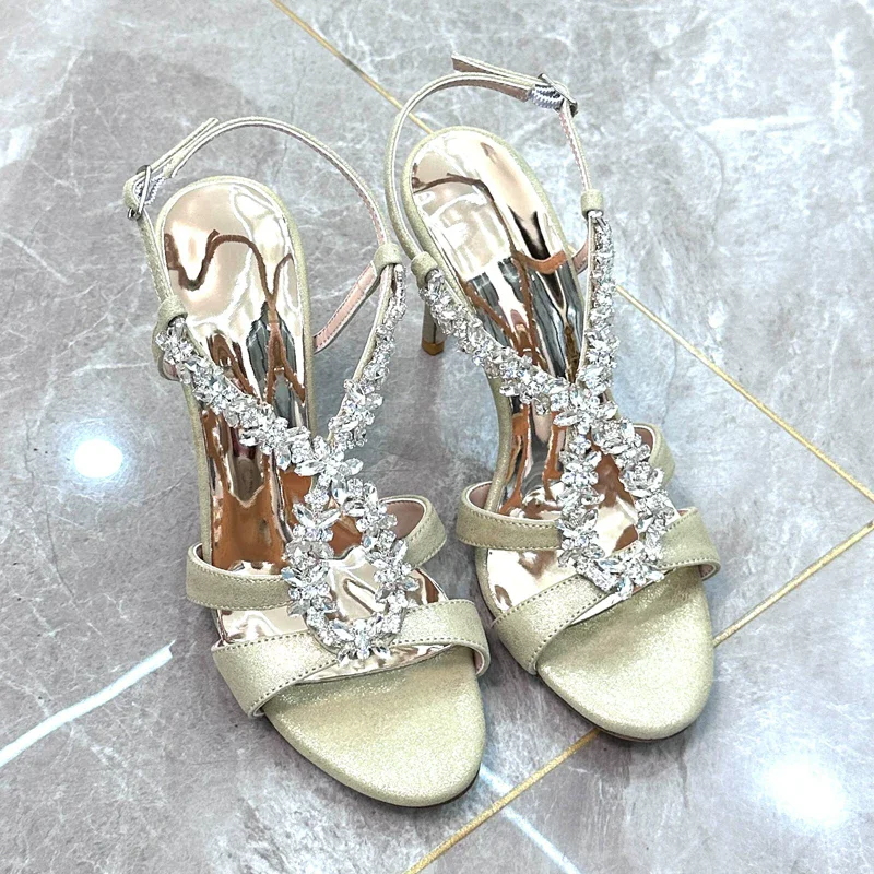 Summer New Round Head Crystal One Word Buckle Sexy Light Luxury Sandals Banquet Dress Small Size Stiletto High Heels Women Shoes