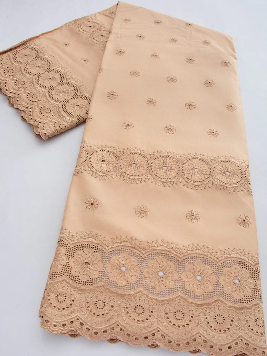 Tissu en dentelle de coton africain de qualité supérieure, dentelle suisse en voile avec broderie artisanale pour robes de haute couture
