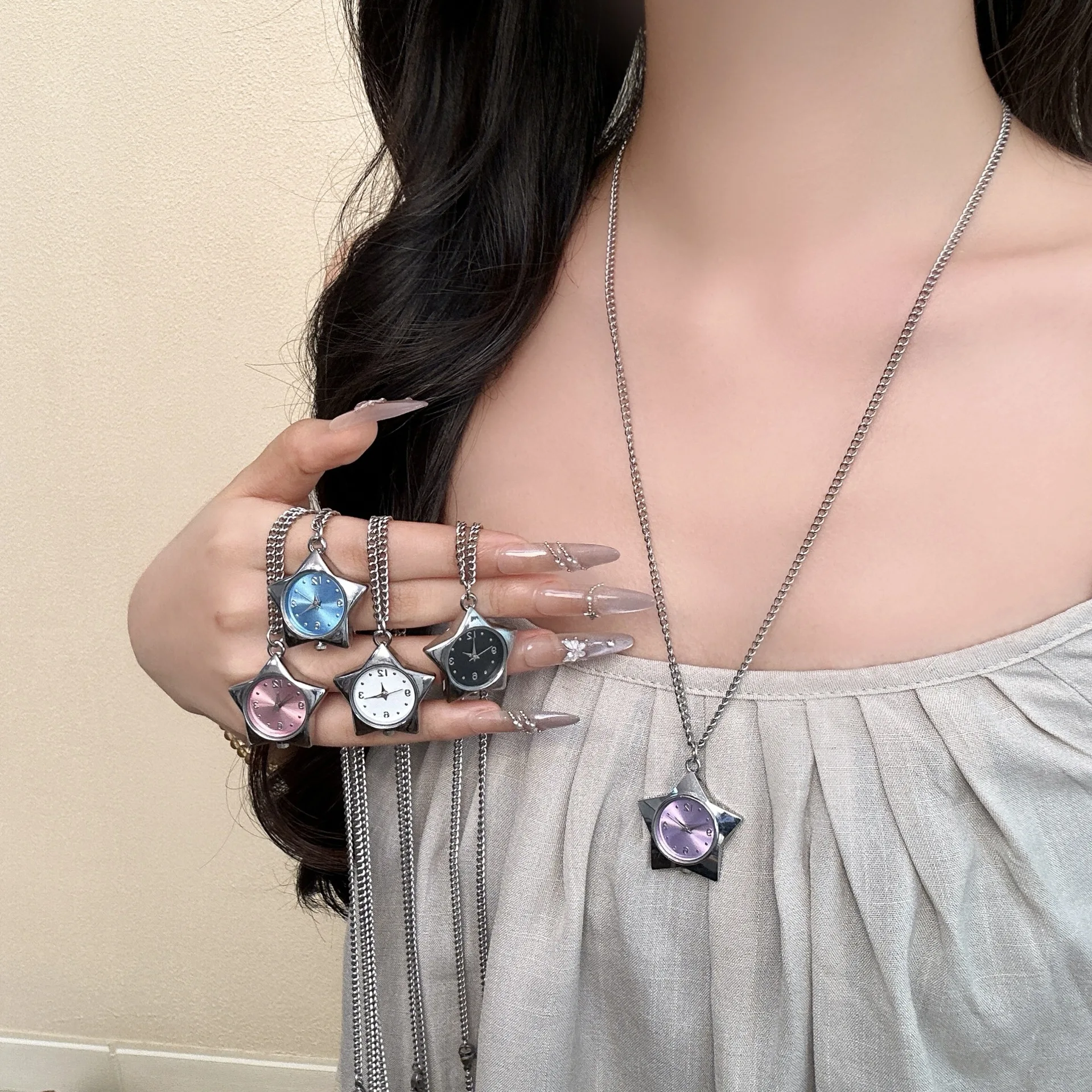 Pocket Watch Pendant Necklace,Women's Light Luxury Personality Temperament,Simple Collarbone Chain,Versatile Necklace Accessory