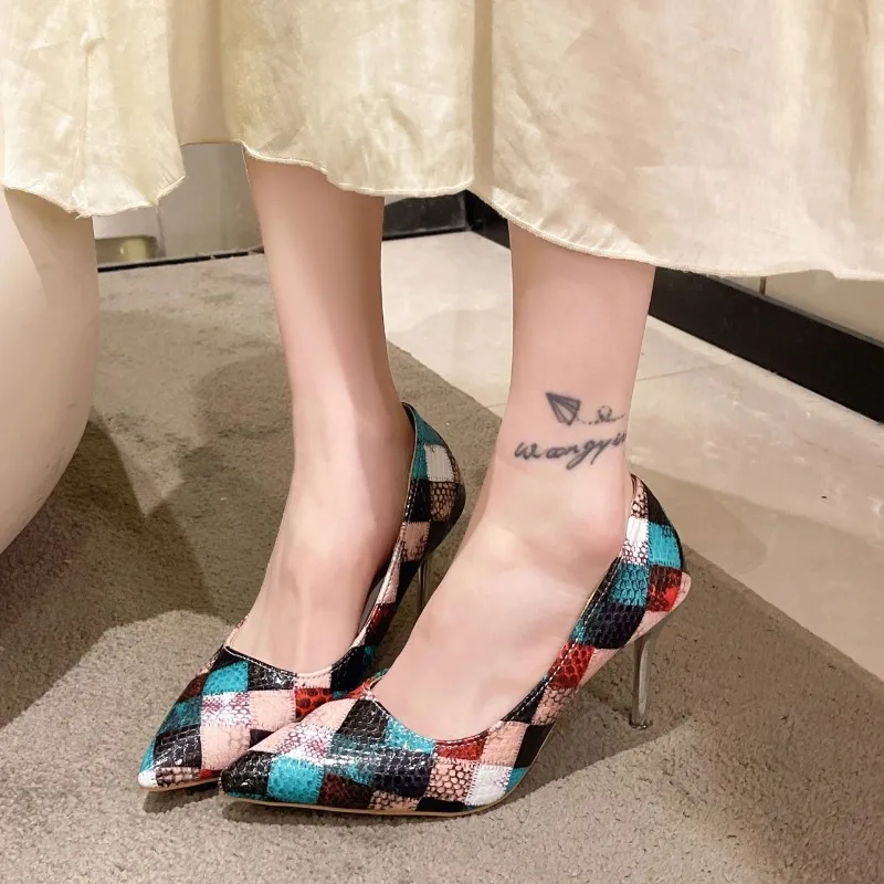 Pumps Spring and Autumn New Style Fashion Versatile Comfortable Mixed Colors Hallow Sexy Pointed Toe Thin Heels