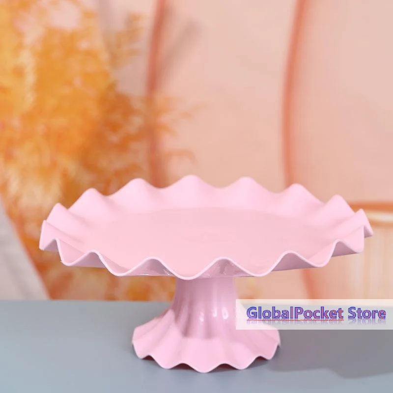 Thumbnail 3 - #5 Latest Cake Stands Updates