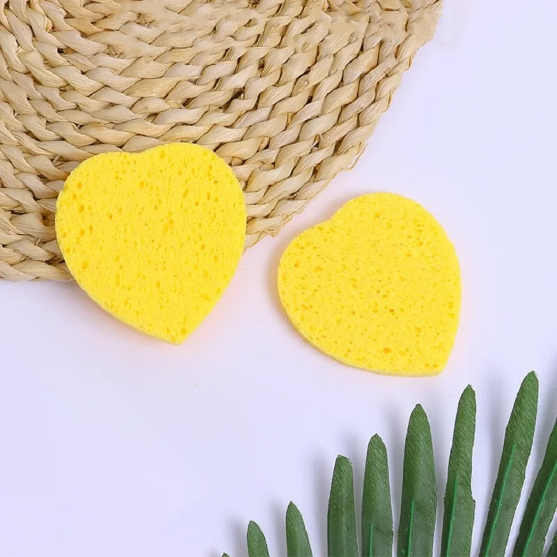 5Pcs Heart Shaped Cleansing Sponge Cellulose Compress Puff Wood Pulp Exfoliator Soft Face Wash Pad Cleanup Skin Care Makeup Tool