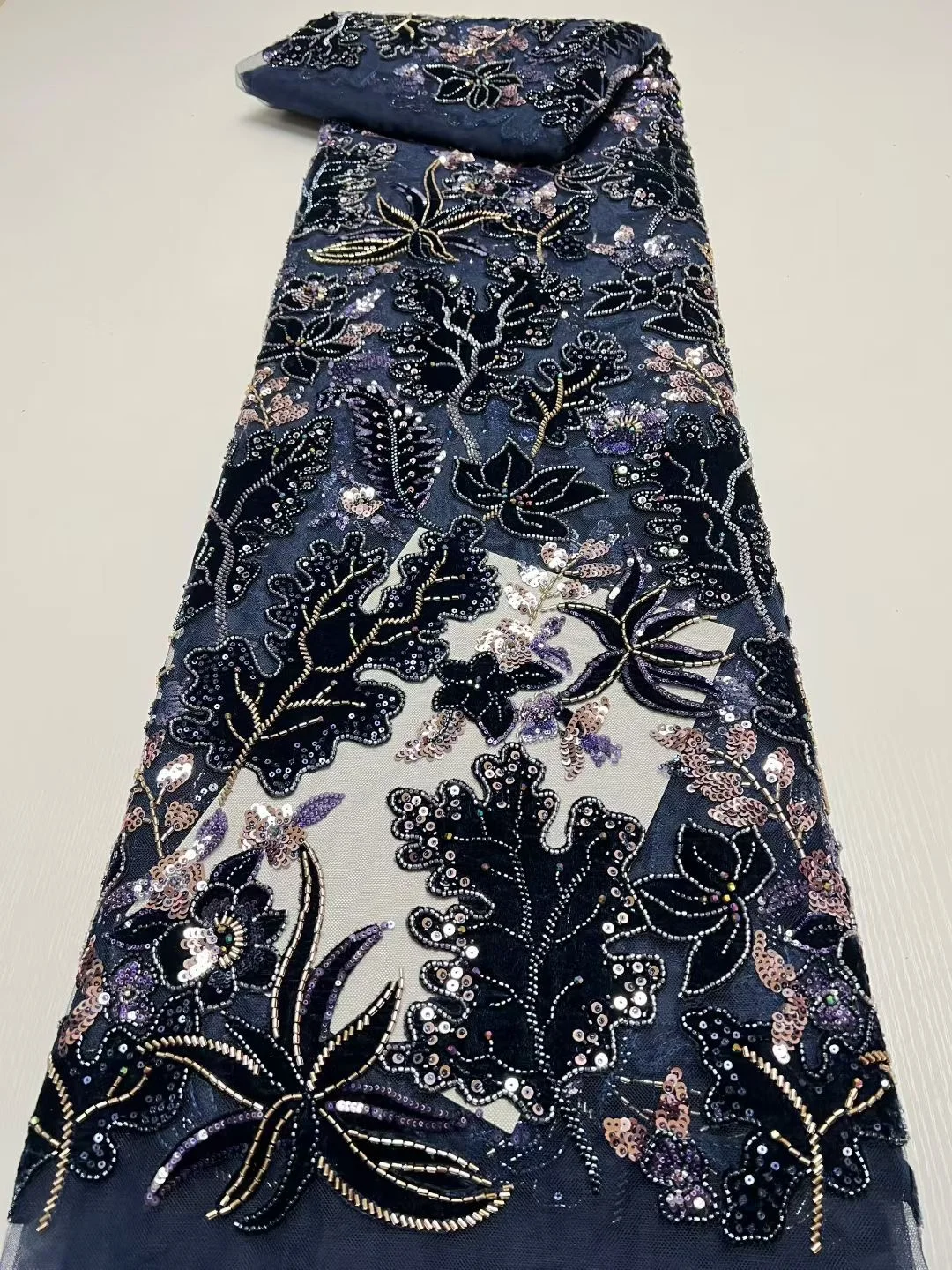 African Luxury Sequins Velvet Nigerian Wedding Lace Fabrics 2025 High Quality Beads Lace French Lace Fabric For Dress