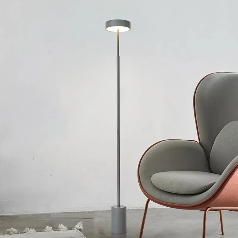 Designerska lampa podłogowa Led w stylu minimalistycznym dekoracyjna lampka do czytania podłogowa restauracja w stylu nordyckim lampa studyjna nocna