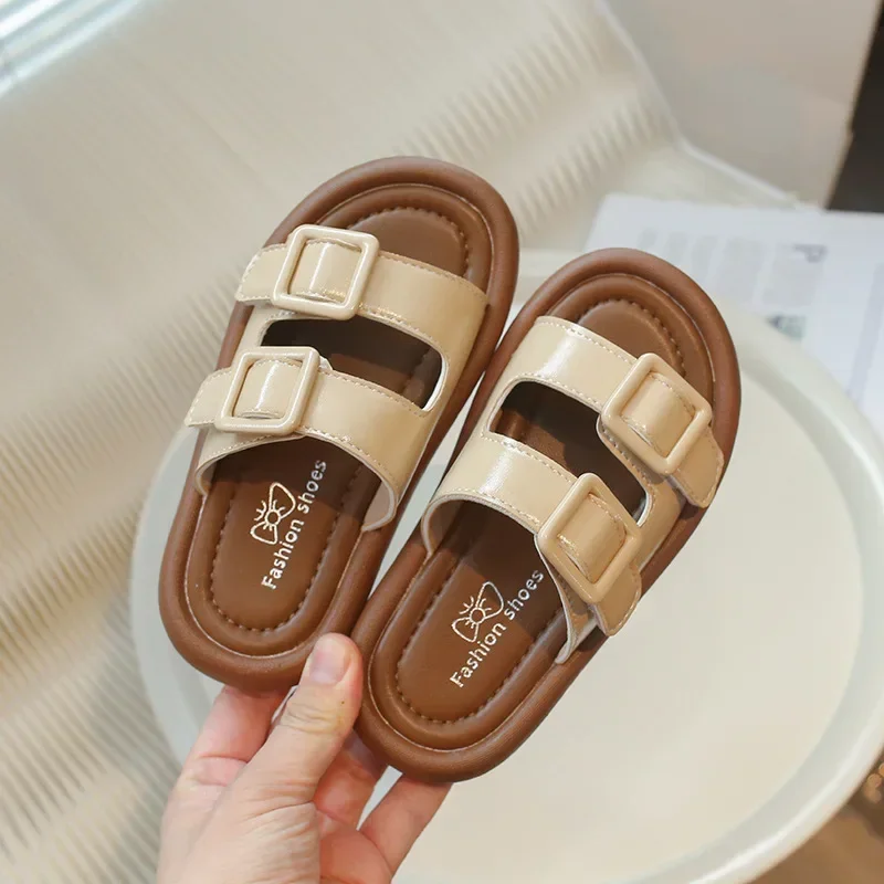 Sandali per bambini per ragazze 2024 estate nuova moda stile coreano morbido confortevole Casual Open-toe versatili scarpe da spiaggia fresche