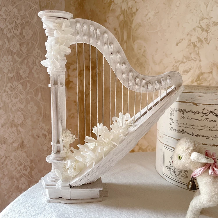 Sweet girl room decoration retro dried flower harp Japanese original design decorative ornament