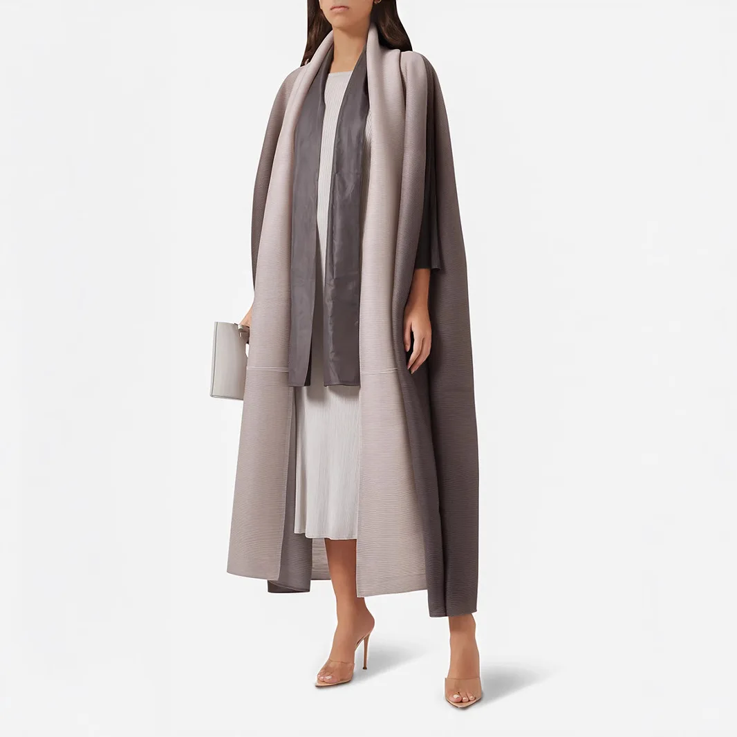 2025 Miyake Fold Risvolto Trench Ufficio Pendolarismo Stile Abbigliamento donna Donna musulmana Manica a pipistrello Casual Abaya Cardigan vintage