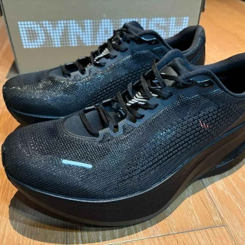 2026 Classic Brand Sports Shoes For Men Women Carbon Plate Running Shoes Youth Super Light Gym Sneakers Unisex