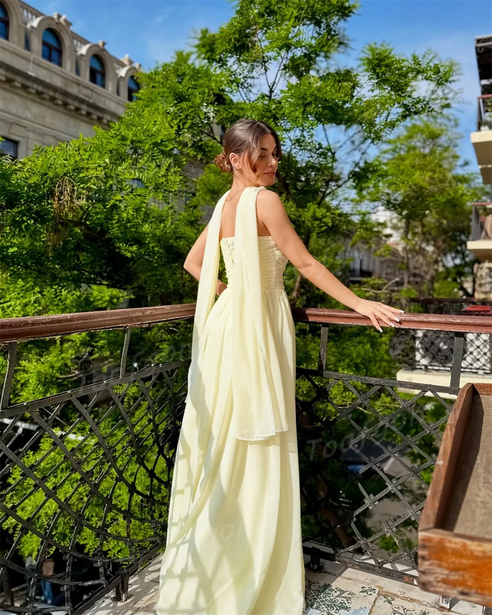 فساتين سهرة من Toofgon بدون حمالات من الشيفون على شكل حرف A مخصصة باللون الأصفر بدون أكمام مناسبة خاصة للحفلات فستان حفلات نسائي