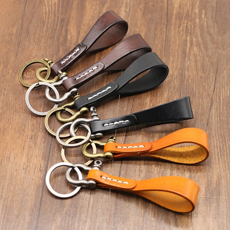 Vintage Horseshoe Handmade Leather Cowhide Rope Keychain Metal Key Chains Men or Women Key Holder Key Cover  Auto Keyring Gifts