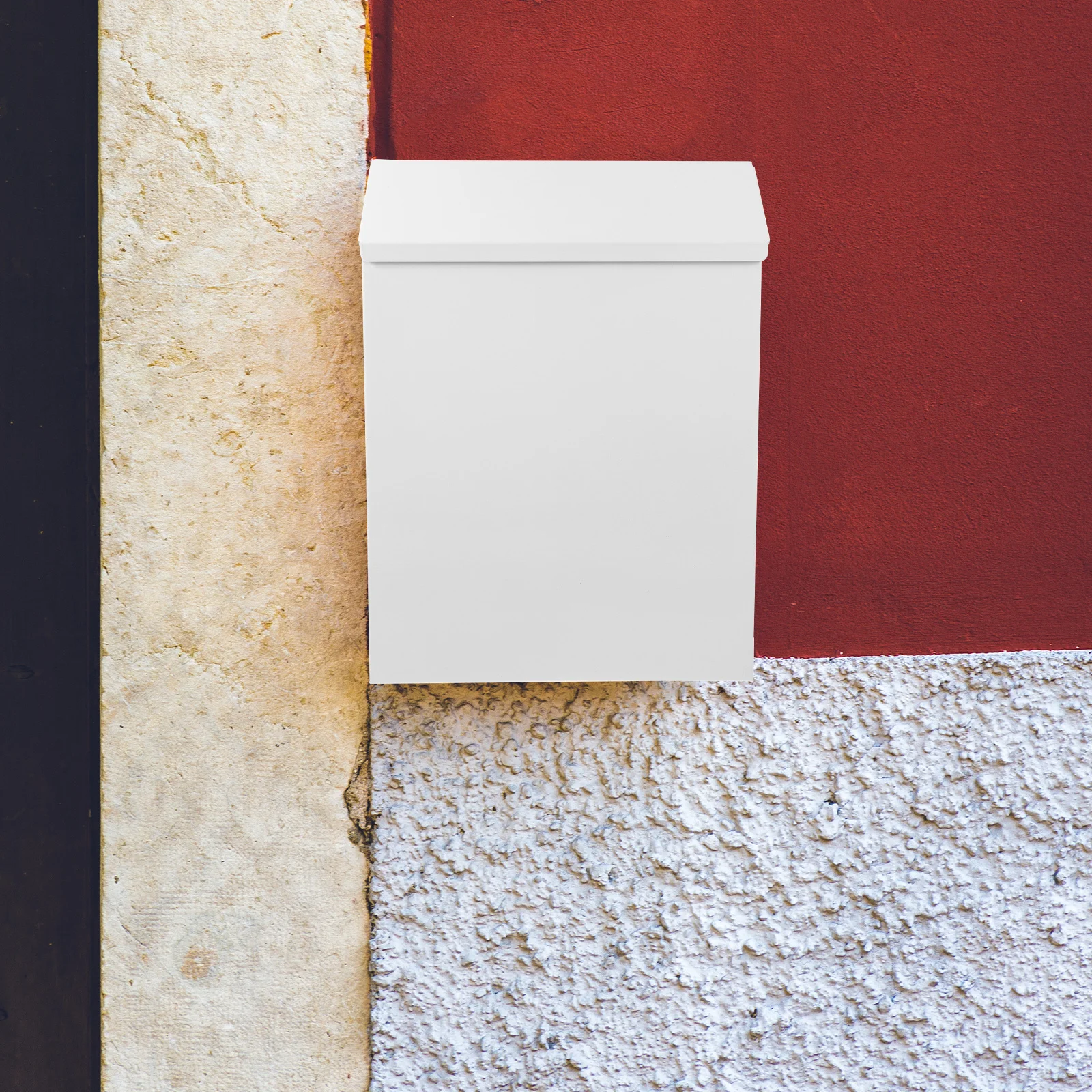 

Wall Mount Iron Mailbox Vintage Style Retro Letter Post Box Outdoor Metal Mailbox Suggestion Box Hanging Mail Organizer