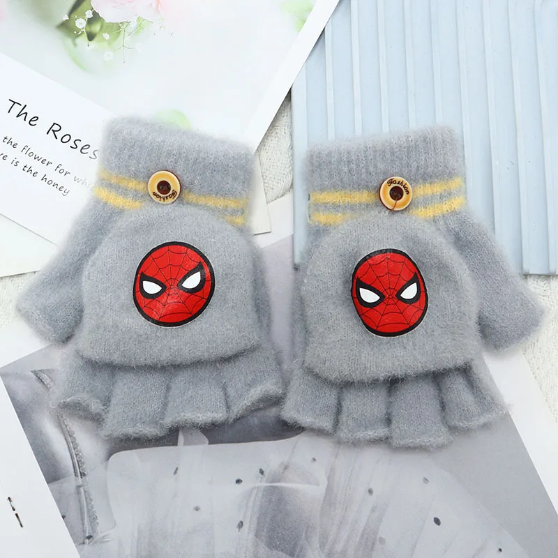 MINISO Marvel Spider-Man gloves autumn and winter flap warm five-finger boys half-finger female baby writing homework gloves