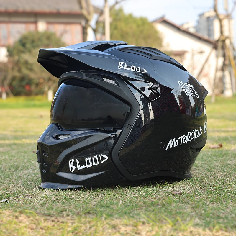 Рисунок 6 - Мотоциклетный шлем