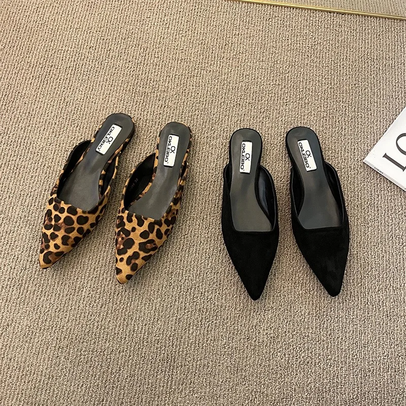 Mulas de dedo apontado para mulheres, design leopardo, chinelos rasos, saltos baixos finos, design de rebanho preto, mocassins casuais, ao ar livre