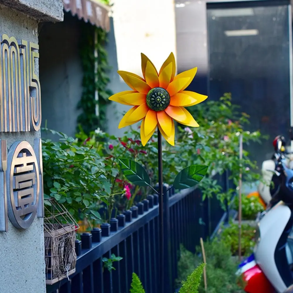Garden Decorative Pile Rotating Garden Windmill Spinner Simulation Creative Gardening Plug Metal Wind Rotator Courtyard