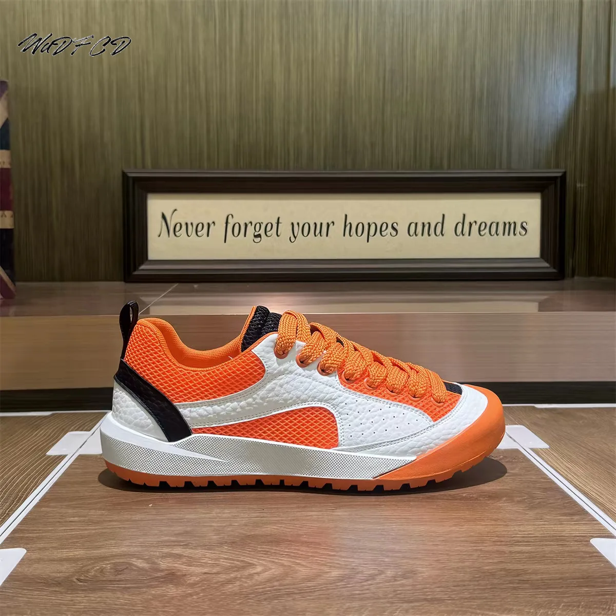 

Sneakers Casual Men Original Designer Outdoor Board Shoes Fashion Leather Fabric Breathable Height Increased Flat Platform Shoes