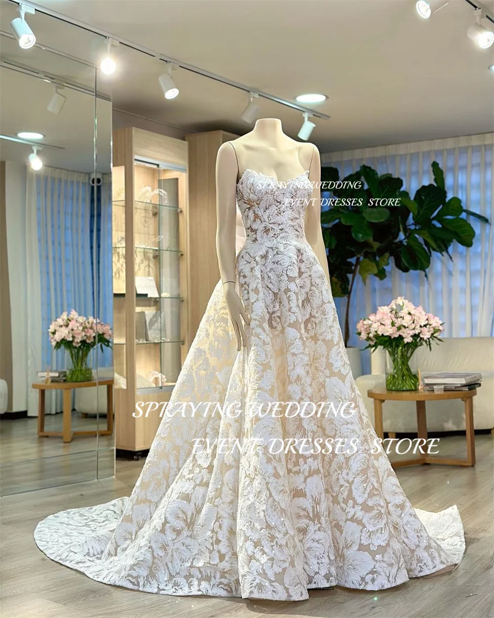 Spruzzatura elegante abito da sposa in pizzo a cuore abito da ballo lungo fino al pavimento a-line abito da sposa scintillante abito da sposa formale da donna