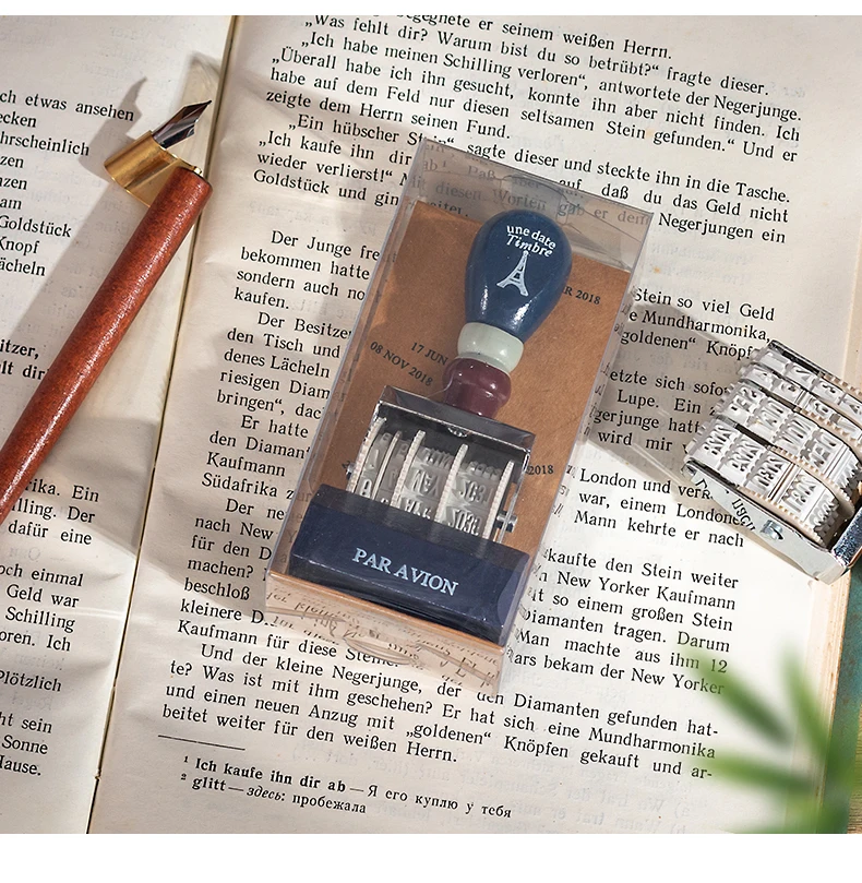 Journal GO Retro-Datumsstempel, Rollkalenderstempel aus Holz mit Rädern für Journaling, DIY, verstellbarer Jahres-/Monat-/Tagestempel mit Knopf – Detail 9