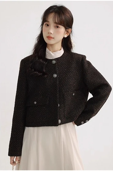 Elegant Tweed Short Jacket Vintage Round Neck Blazer for Women Chic Textured Weave Coat for Autumn Winter Office Casual Outfit