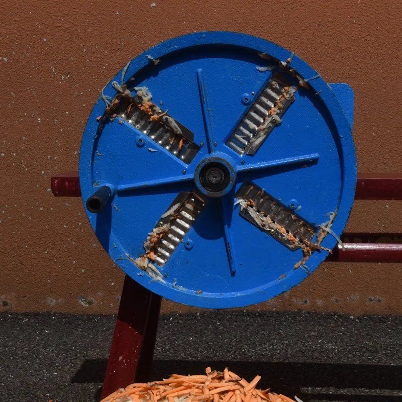 Hand‑Crank Household Vegetable Shredder part, Potato Slicer, Multifunctional Commercial Cutter for Sweet Potato, Radish