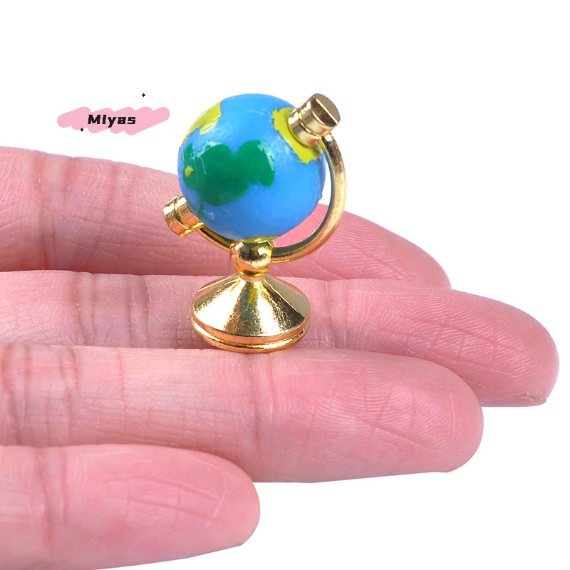 1Pc Dollhouse Miniature Rolling Globe 1/12 Mini Simulation Blue Alloy Rotatable Earth Global Doll House Decor Accessories