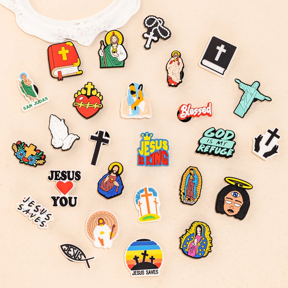 1 Stück PVC-Religionen-Schuhanhänger, Schuhnadeln, christlicher Jesus, gesegnete Heilige Bibel, Sandalen, Zubehör für Damen und Herren, Clog-Schnallen – Detail 5