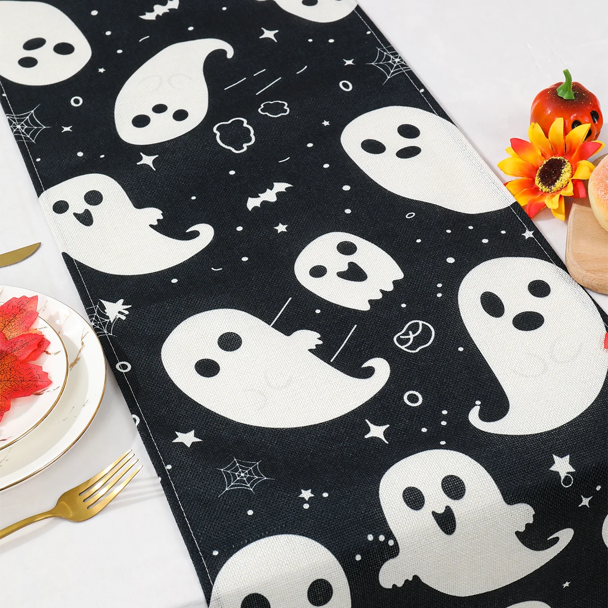 Linen Halloween Table Runner Ghost Pumpkin Dining Table Decoration Scary Table Cover For Halloween Gathering Dinner Party Decor