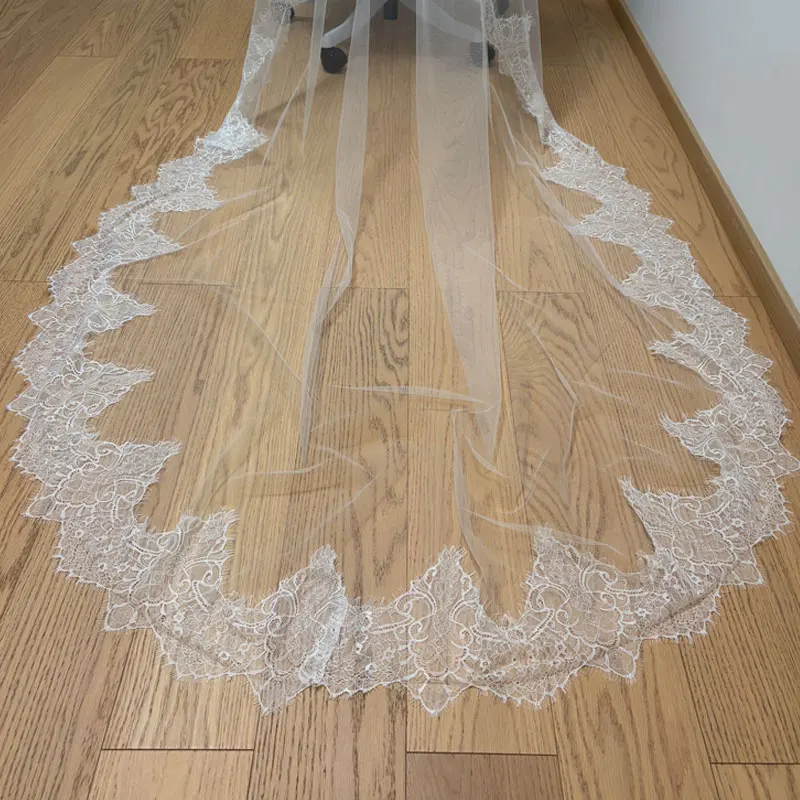 Real Photo 3M One Layer Wedding Veil With Comb Soft Eyelash Lace Edge Bridal Veils Appliqued Cathedral Bride Headwear Custom image 4