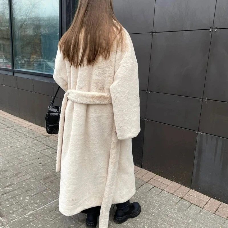 New Fall/winter Faux Fur Coat for Women, Thick and Long, Faux Rabbit Fur, Loose and Warm, European-style Women's Clothing