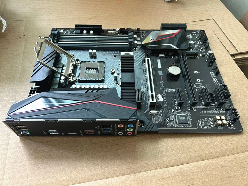 For GIGABYTE Z390 GAMING X Motherboard 64GB LGA1151 DDR4 Mainboard 100% Tested Fully Work