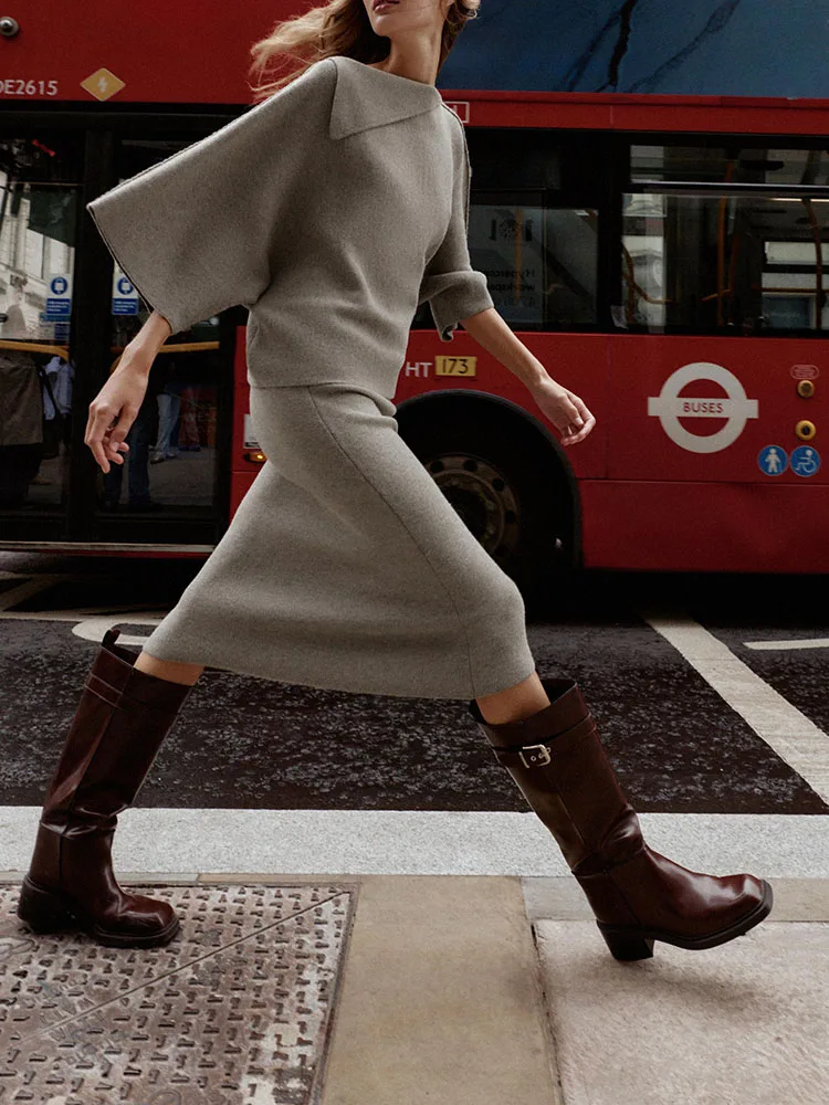 

New 2025 Women's Knitted Sweater with Folr Collar Midi Skirt Faionable Traditional Chinese Sle Stage Costume