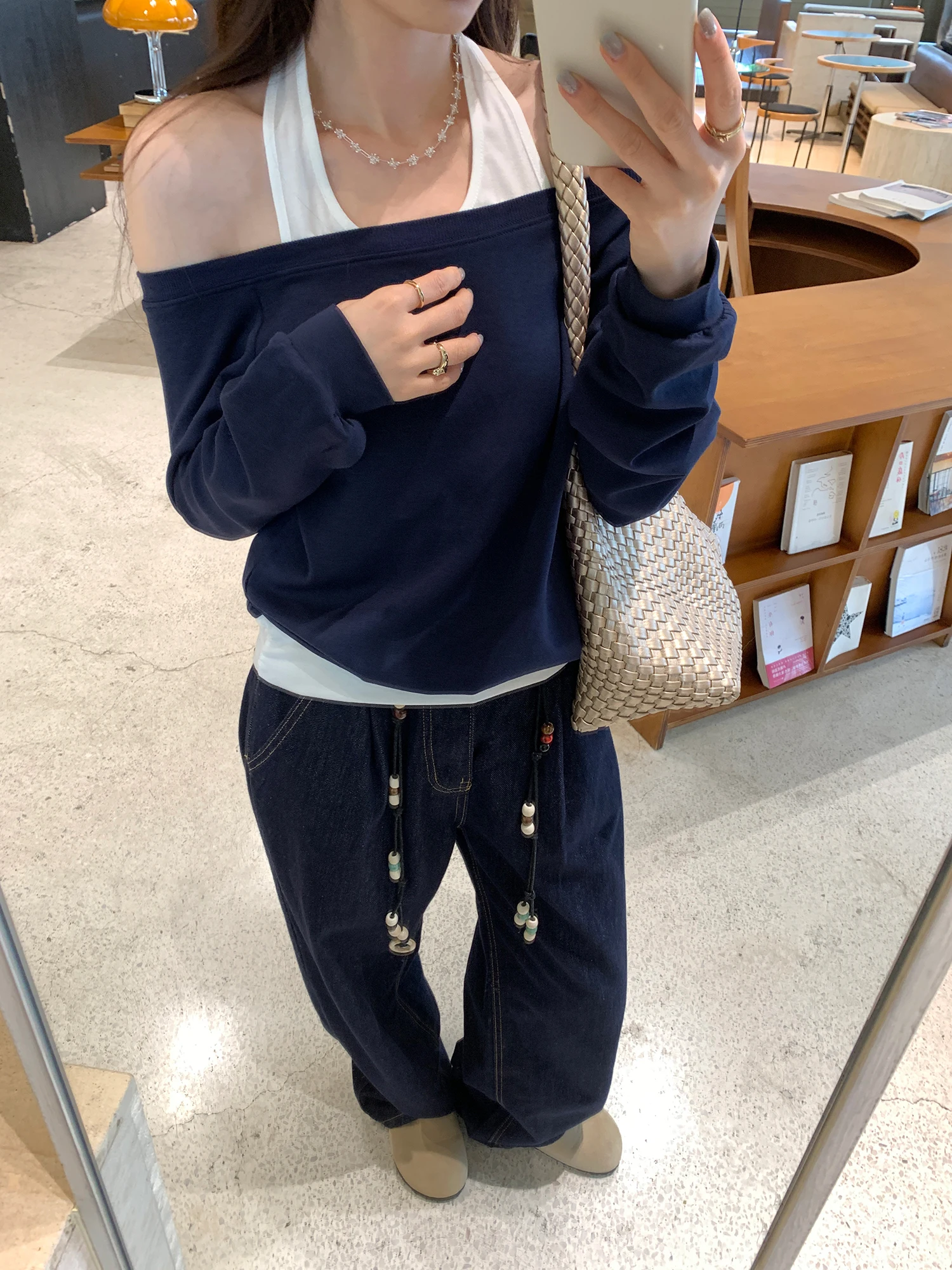 American Lazy Chic Shoulder Bared Long Sleeve Hoodie Women's Fashionable Top Loose Fit Korean Style Commute Friendly