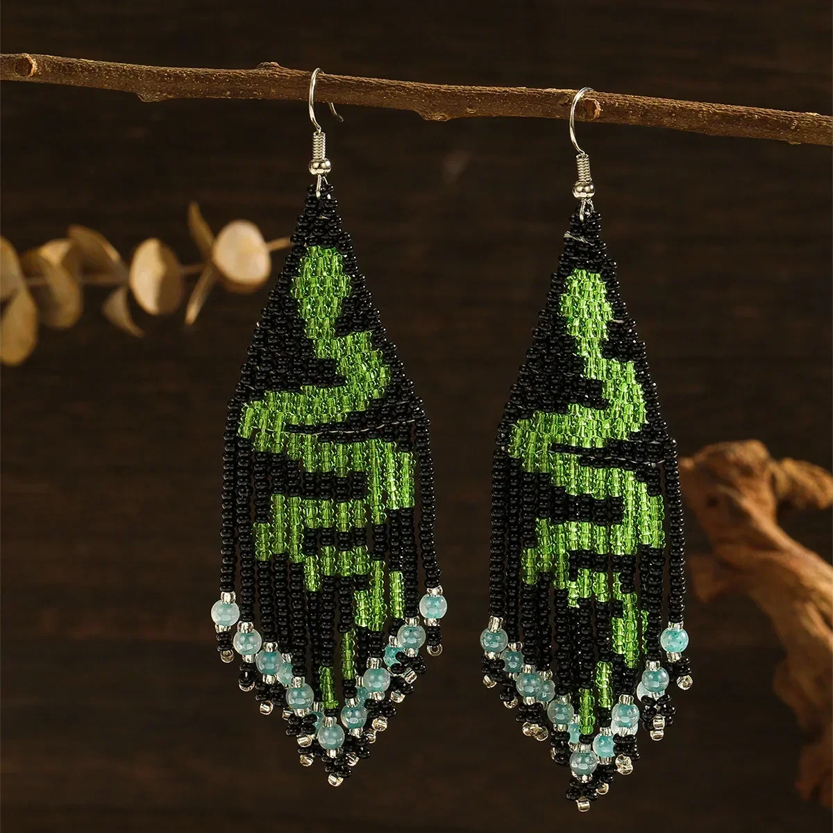 Rice bead earrings Hand woven Fashion Serpentine Beading Personality Bohemia  Geometry Alloy View Sunrise ma'am Fringed earrings
