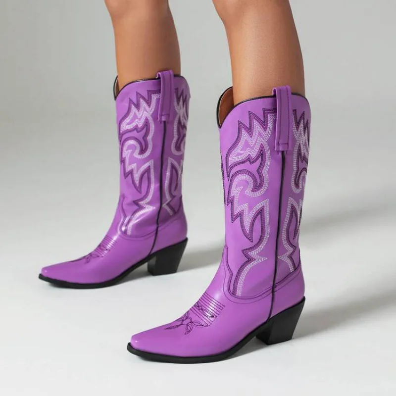 

New Fashionable and Versatile Embroidered Tall Boots with Pointed Western Cowboy Boots