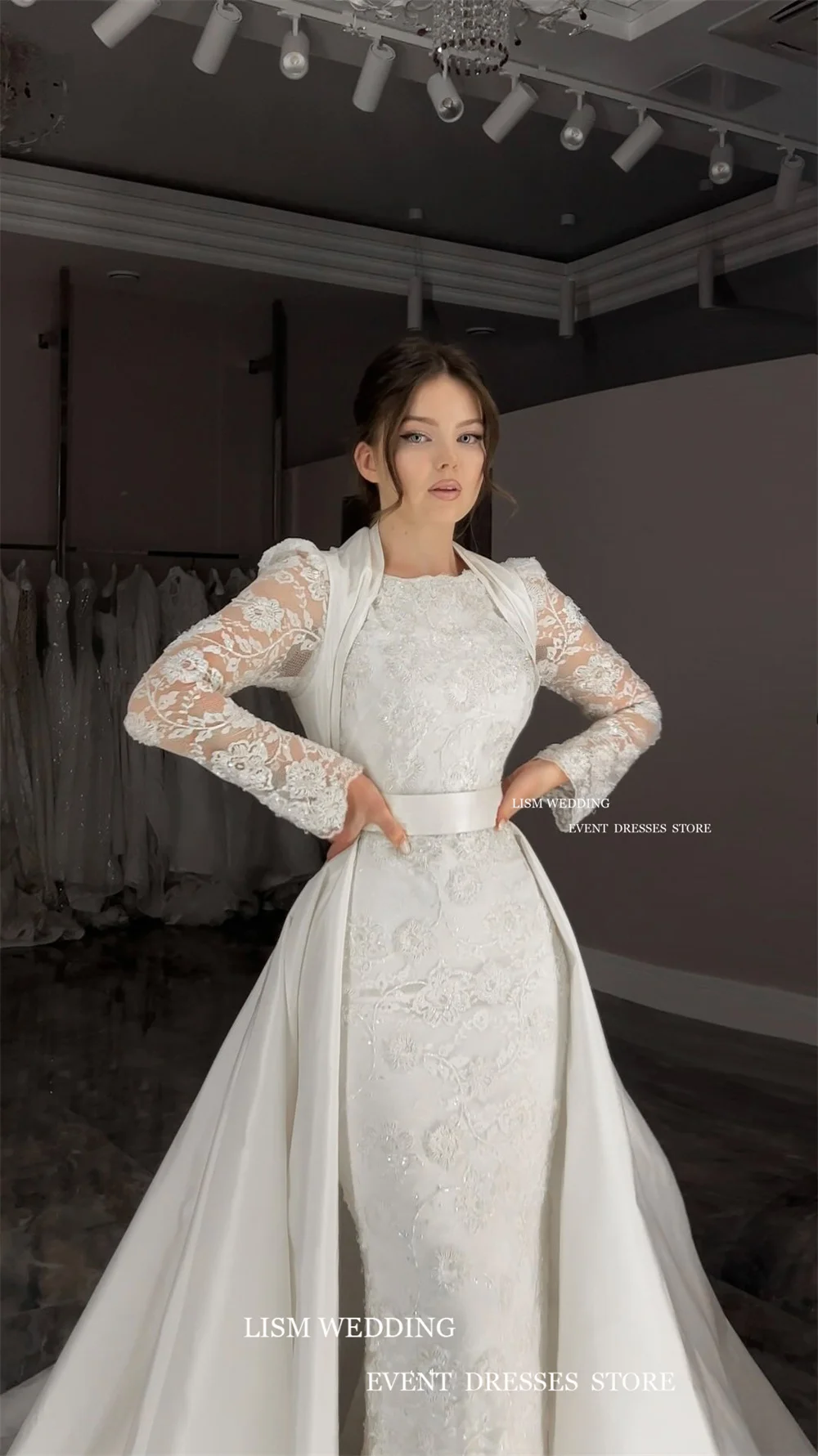 LISM Vintage Lace Wedding Dresses O-Neck Long Sleeves A-Line Bridal Gown With Coat Train Floor Length For Women Vestido de noiva