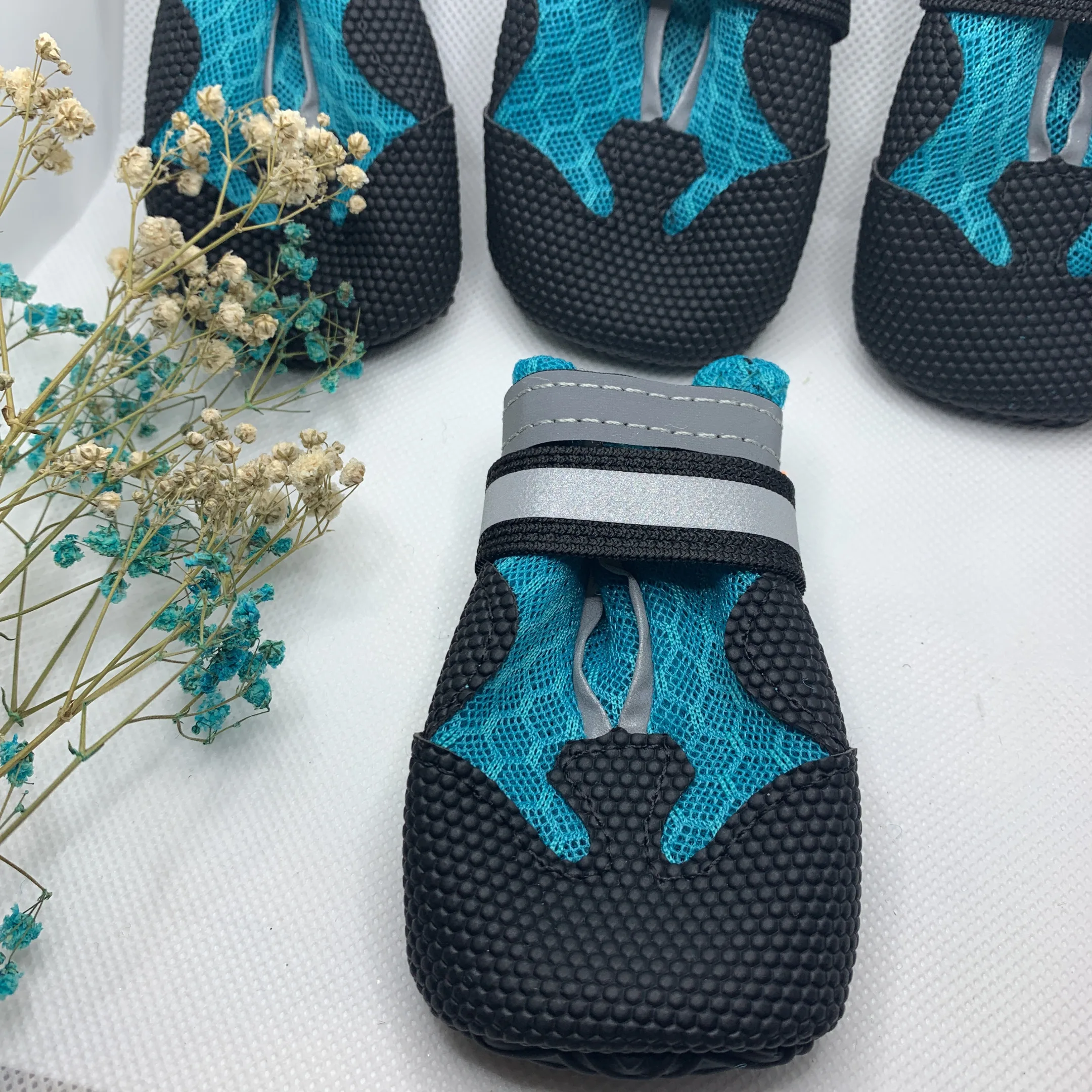 Zomerschoenen voor honden Sokken Antislip reflecterende rubberen hoezen voor middelgrote grote honden Laarzen Golden Retriever Alaska Pitbull Caucas