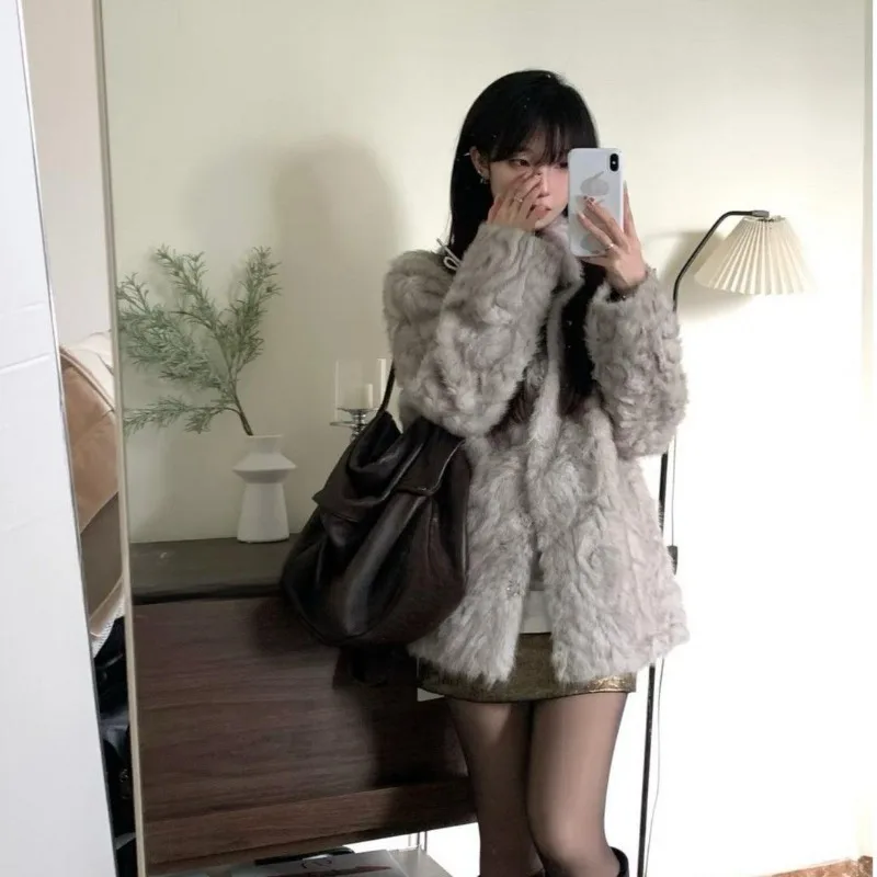 

Fur Integrated Stand-up Collar Dyed Pointed Bow Mao Mao Coat Women's Winter Thickened Temperament Medium and Long Mao Coat Loose