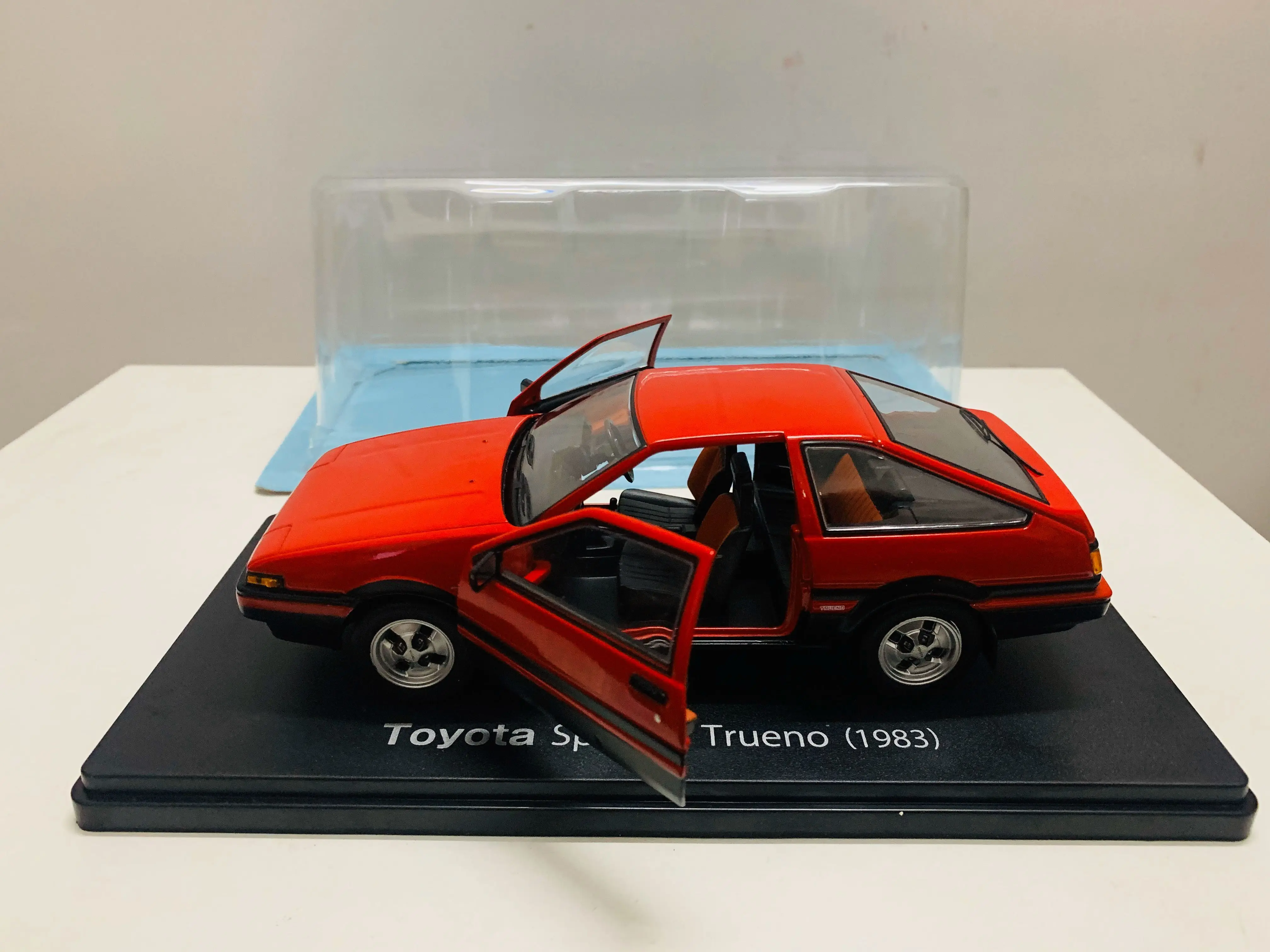 

1/24 Scale Die-Cast Model Car Sprinter Trueno 1983 Door Open - Children's Birthday Gift Toy Scene Decoration New in Box